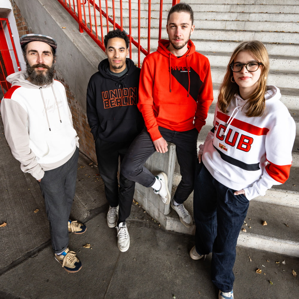 Hoodie UNVEU - rot