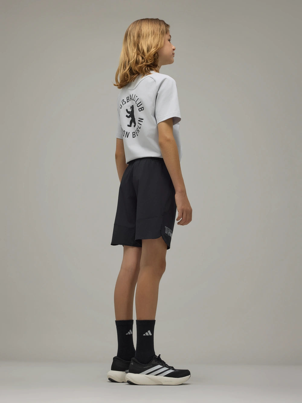 adidas Kinder Ausgehshorts schwarz - Team 26/27